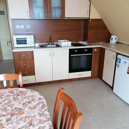 Apartment Krisia *